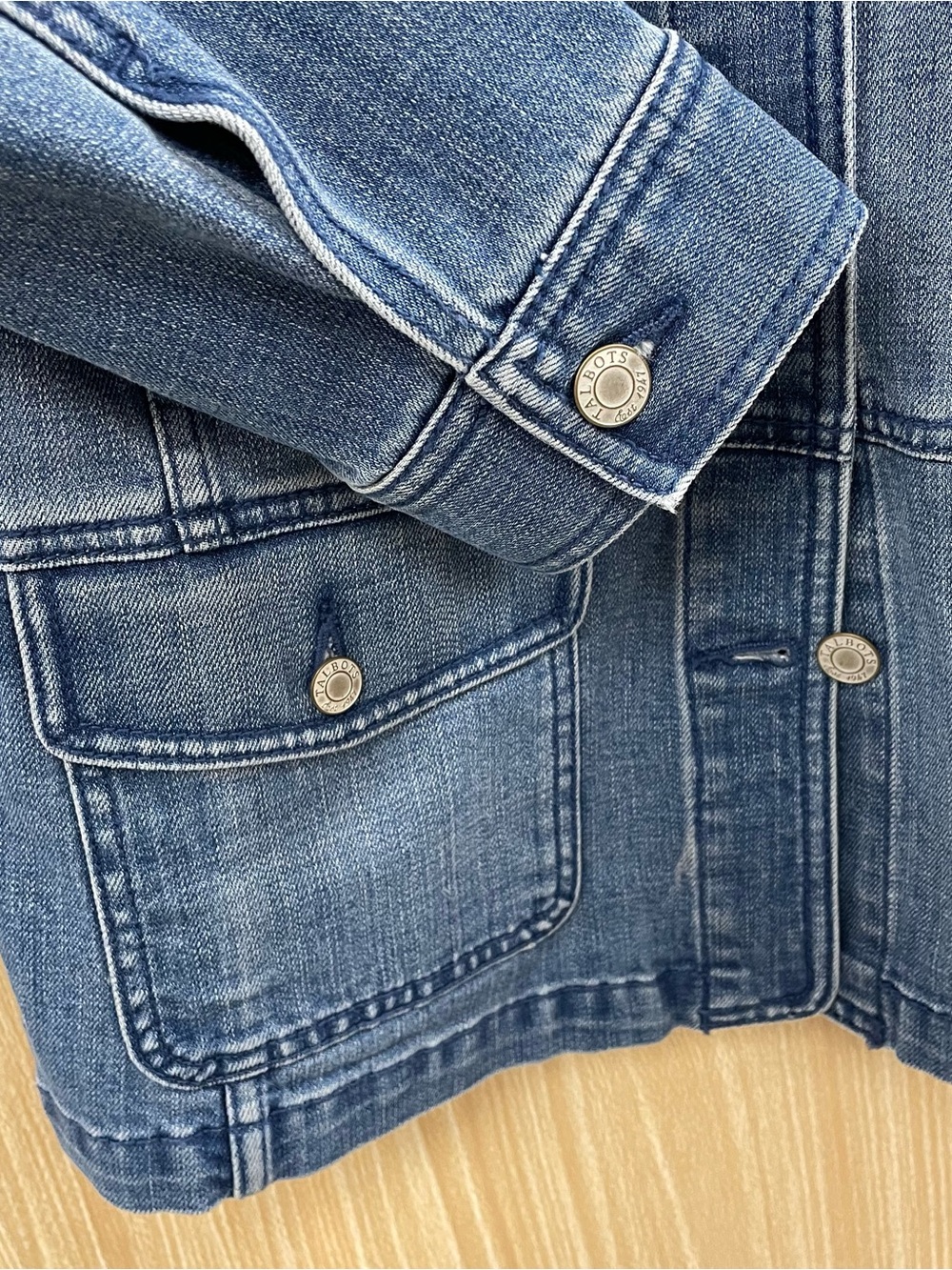 Talbots Denim Jacket Size L - Picture 2 of 7